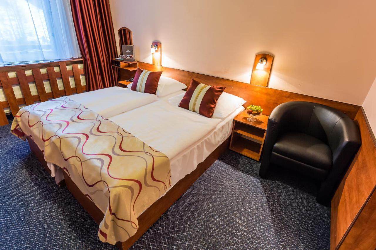 Hotel Sachticka Banska Bystrica Luaran gambar