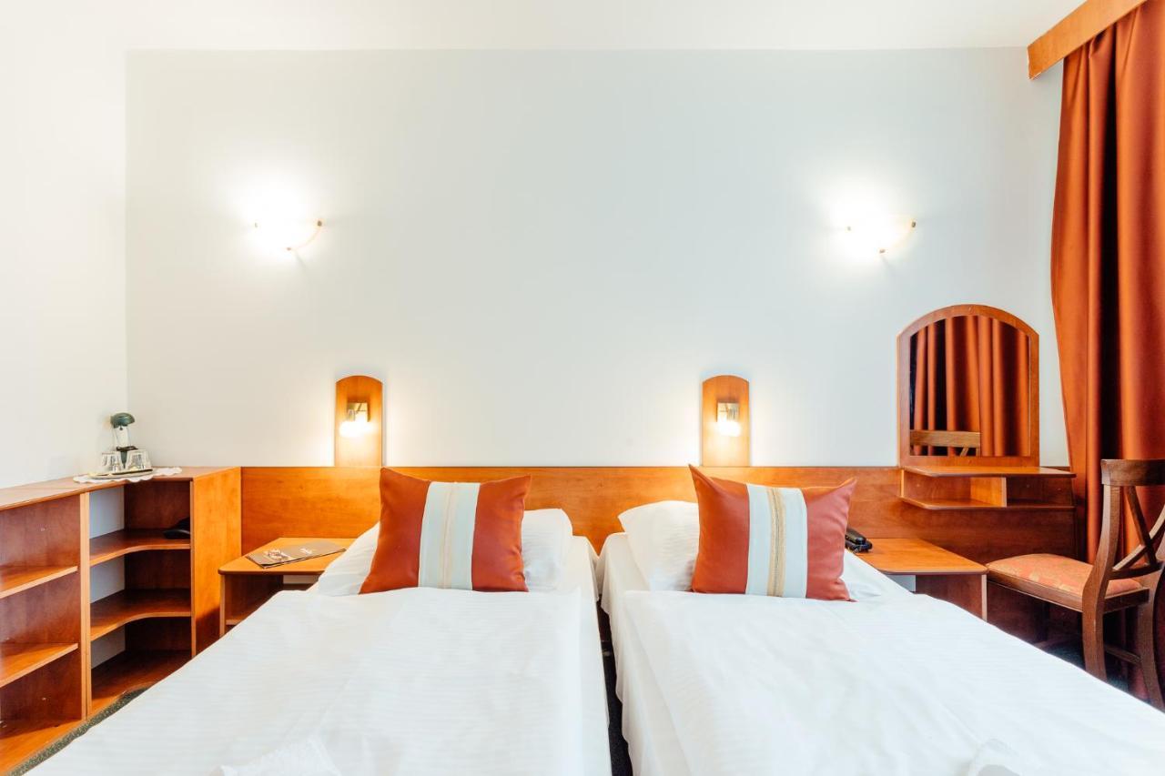 Hotel Sachticka Banska Bystrica Luaran gambar