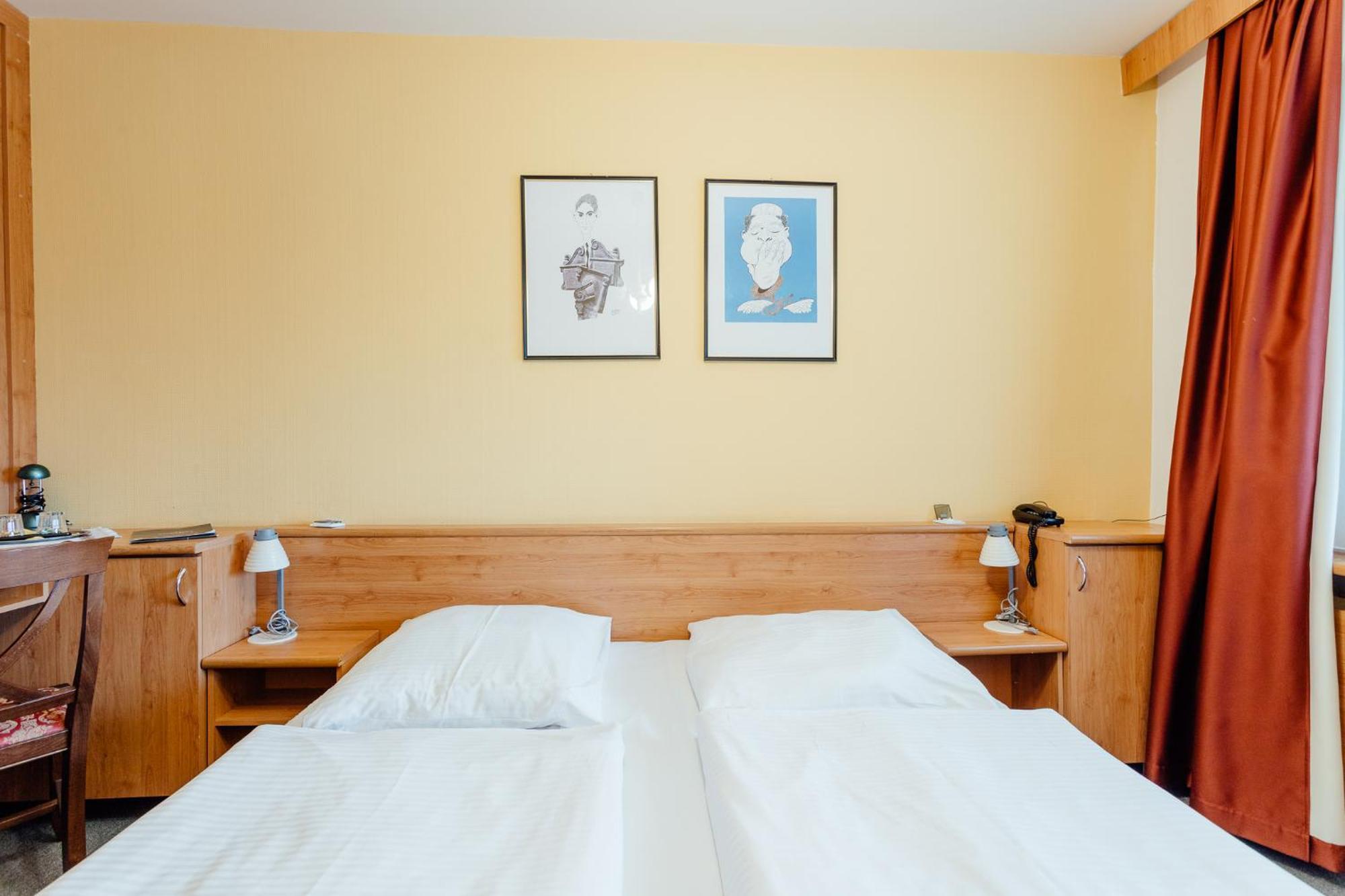 Hotel Sachticka Banska Bystrica Luaran gambar