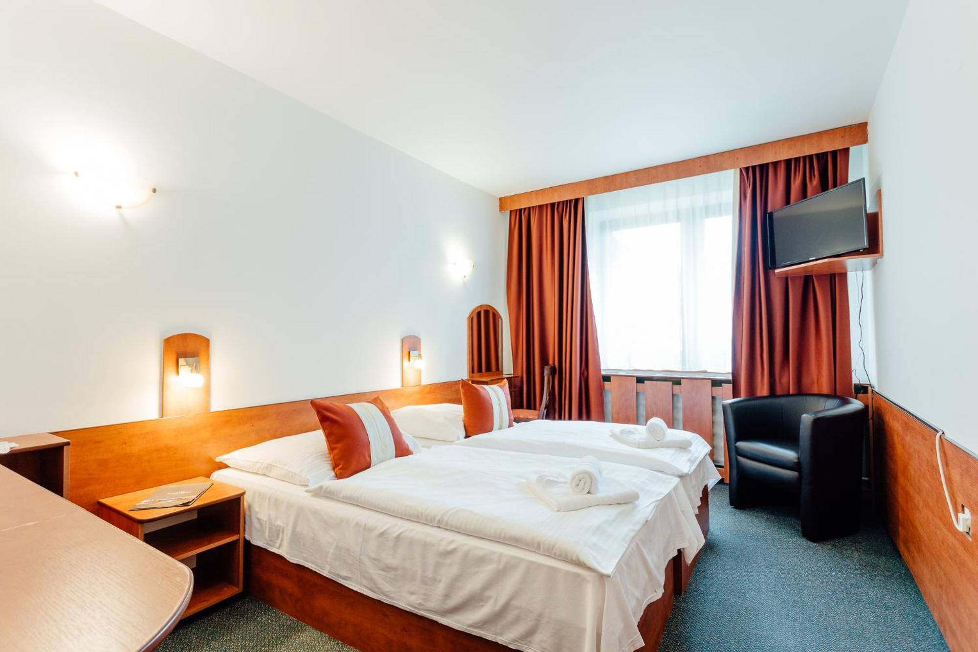 Hotel Sachticka Banska Bystrica Luaran gambar